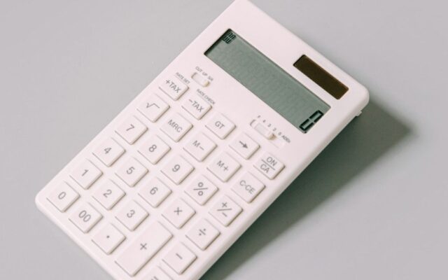 簿記2級の電卓は買い替えるべき？今の電卓のままでいいか迷うときの考え方