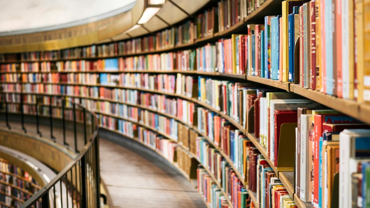 図書館の書架
